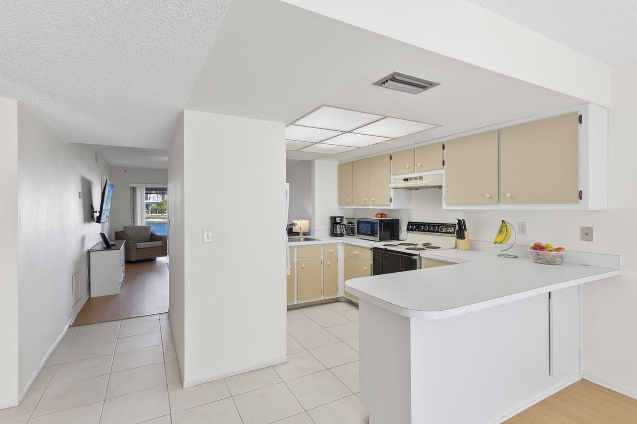 1265 Se 8th St - Photo 6 of 22