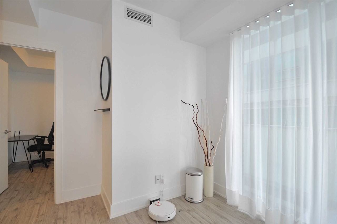 200 Bloor Street West - Photo 10