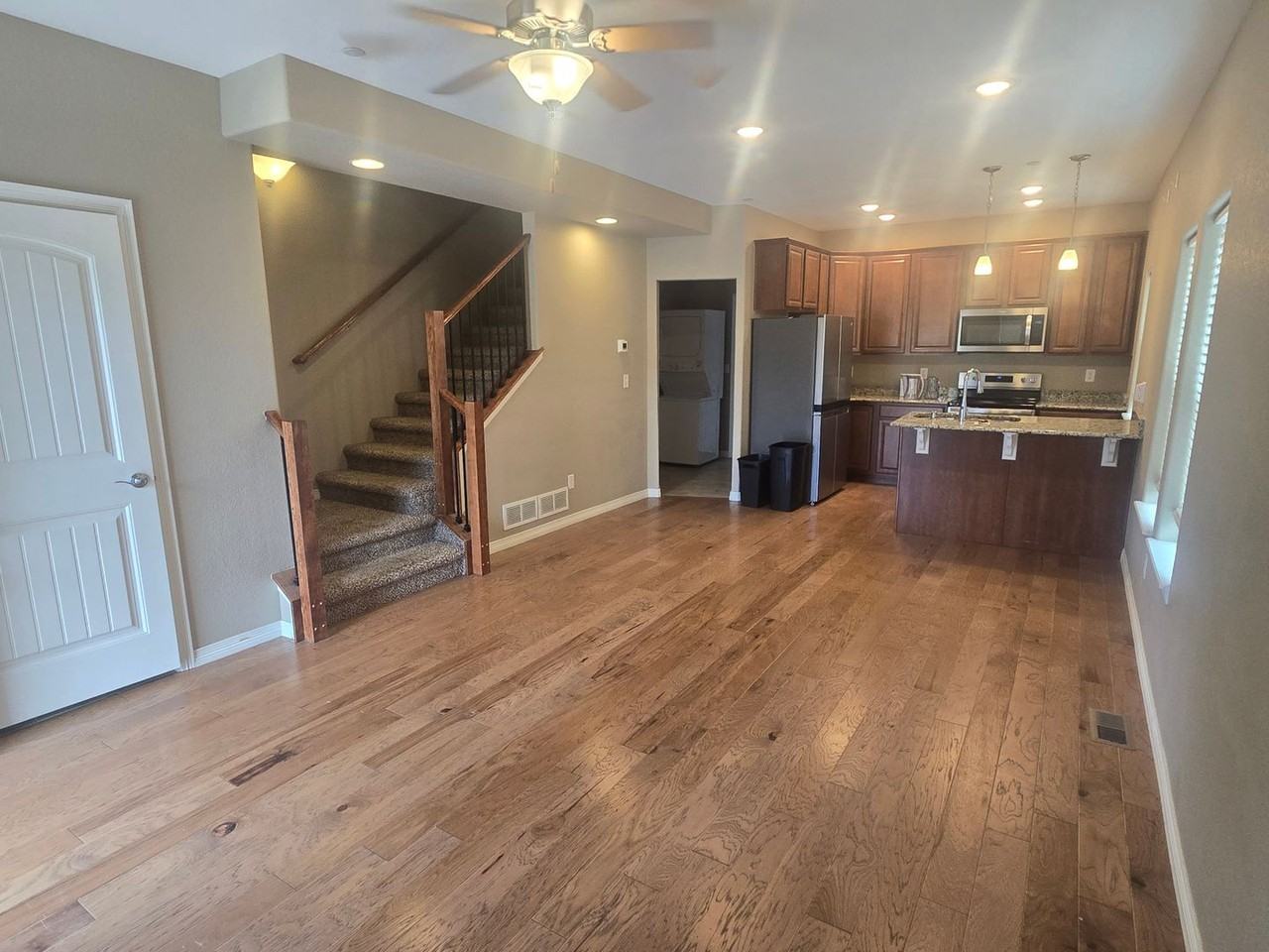 2421 Ridge Top Dr - Photo 5 of 34