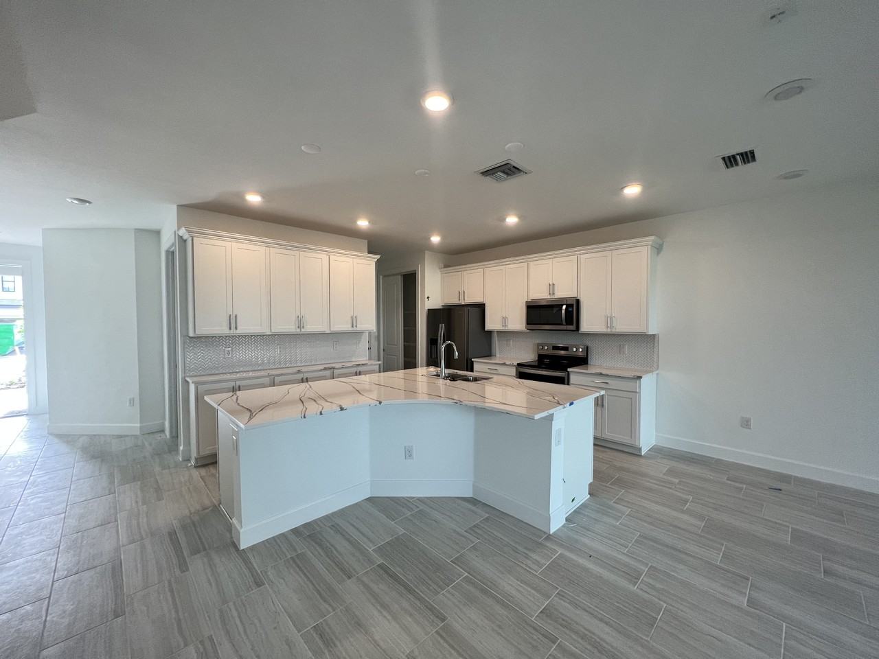 4086 Sonoma Oaks Cir #4086 - Photo 2 of 27