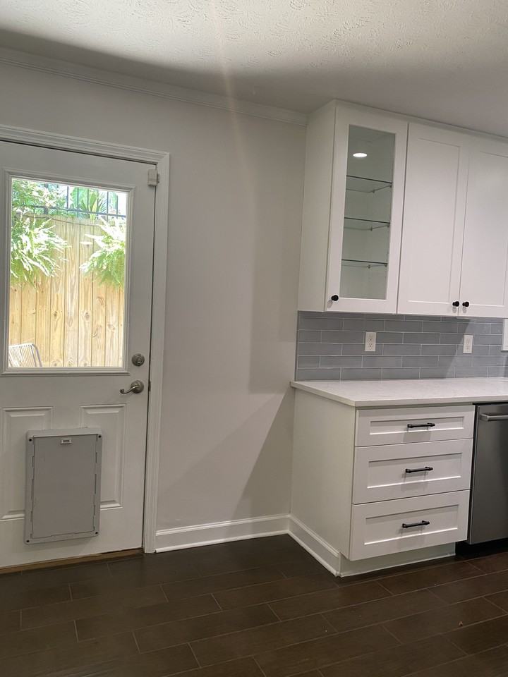 316 Nelms Ave Ne #NA - Photo 6 of 27