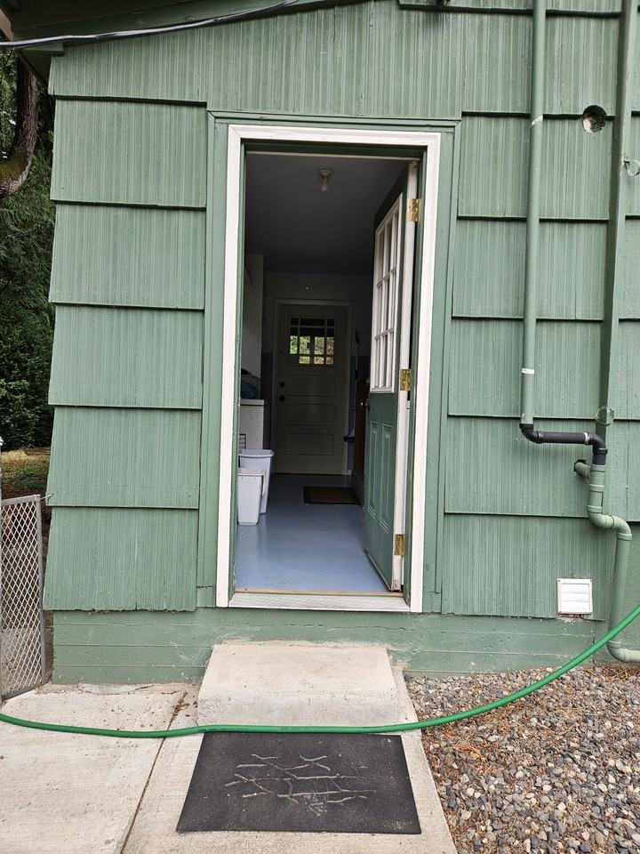 1819 Ne 205th Ave #NA - Photo 2 of 11