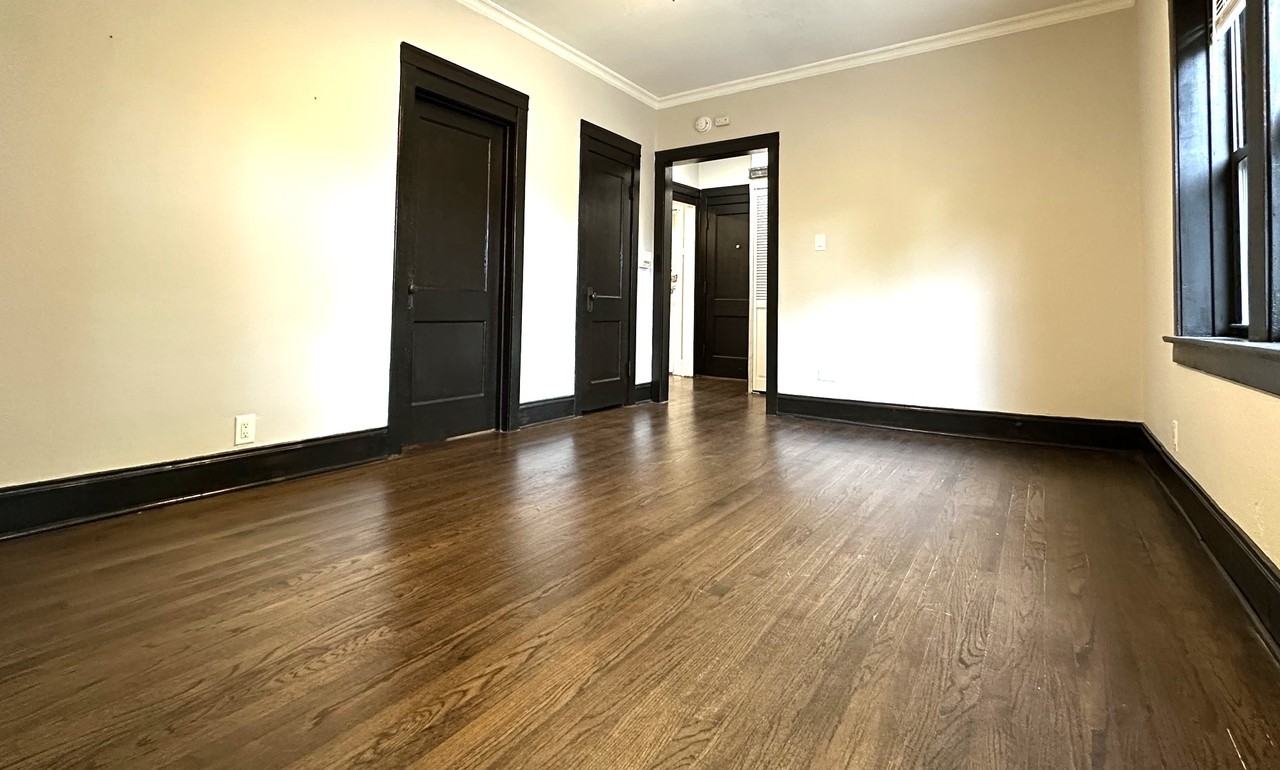 3502 3502 08 W. Grace St. #3508-2 - Photo 5 of 17