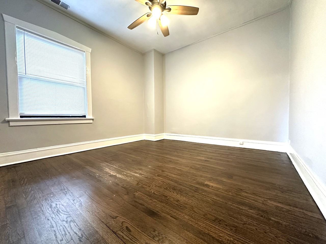 3502 3502 08 W. Grace St. #3508-2 - Photo 6 of 17
