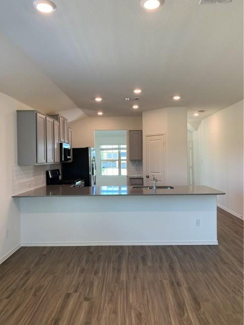 3488 Pauling Loop #1 - Photo 3 of 10