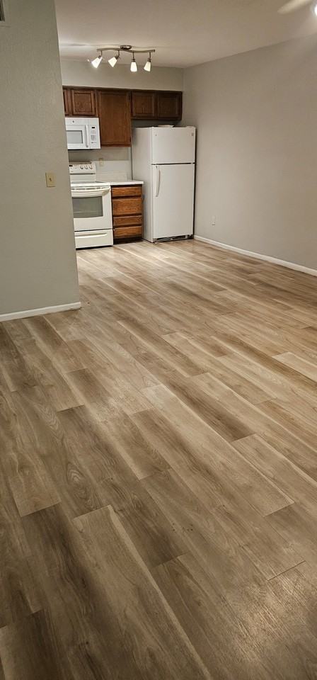 6148 E Greenway St #3 - Photo 7 of 8