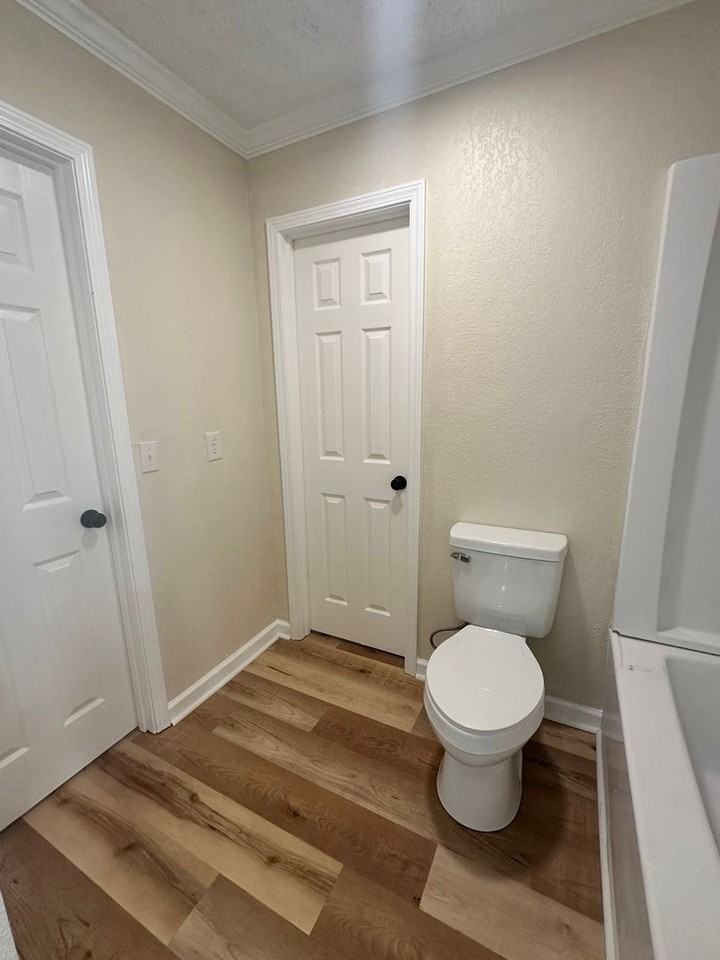464 Mcdilda Dr - Photo 3 of 40