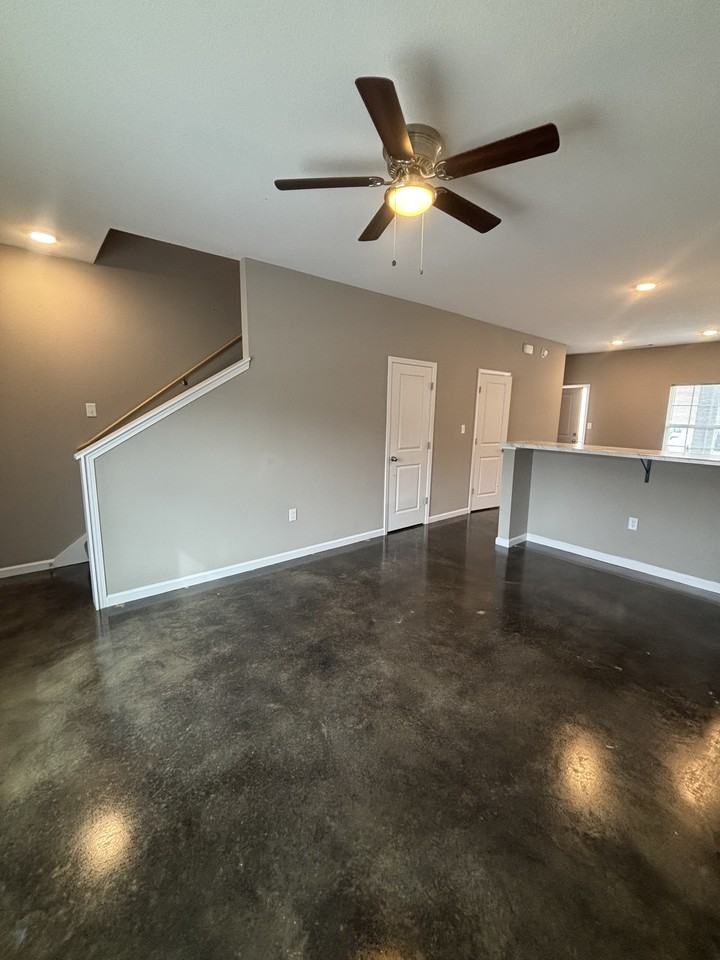 4323 Lazare #446 - Photo 4 of 22