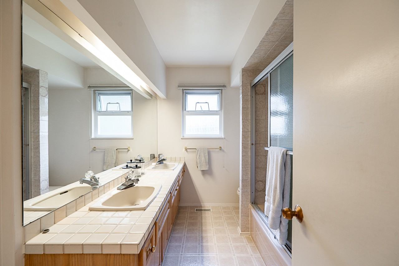 8140 Hunter Street - Photo 17