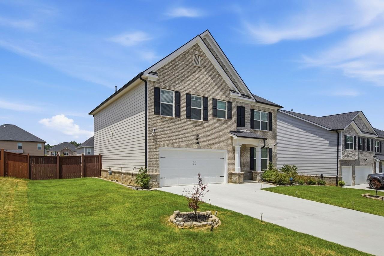3369 English Elm Way - Photo 2 of 50