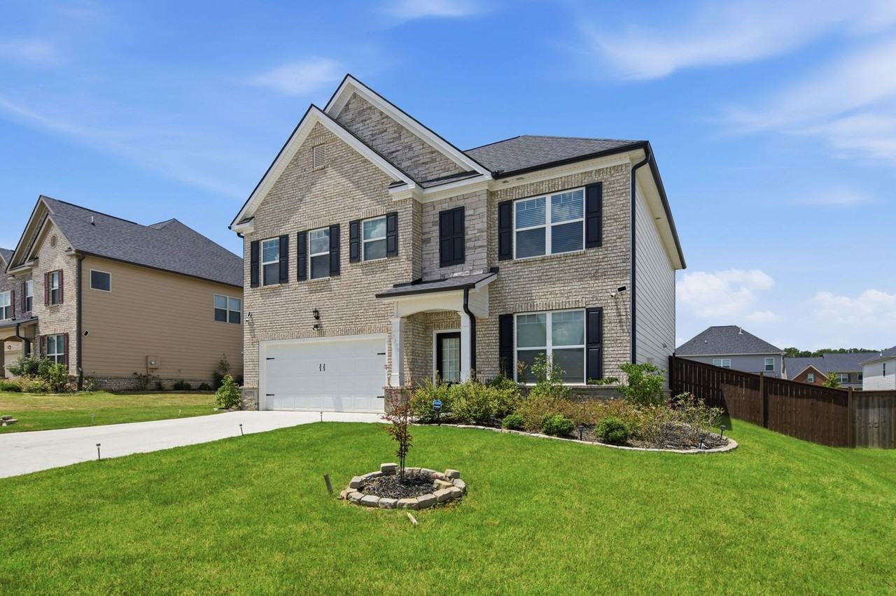 3369 English Elm Way - Photo 3 of 50