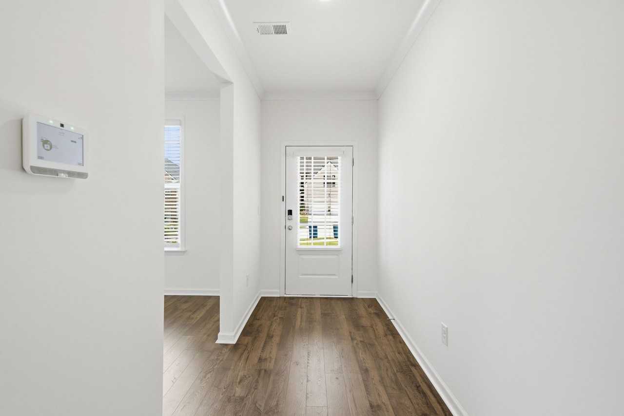 3369 English Elm Way - Photo 4 of 50