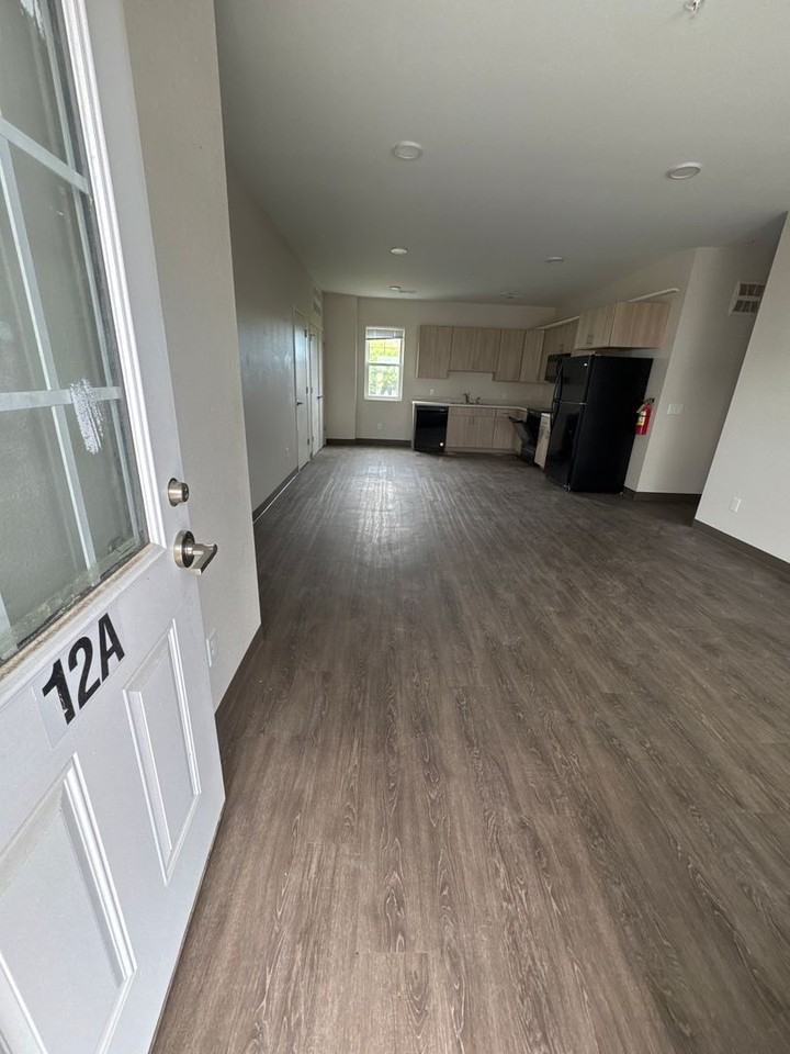 Windom Landing - Photo 6 of 25