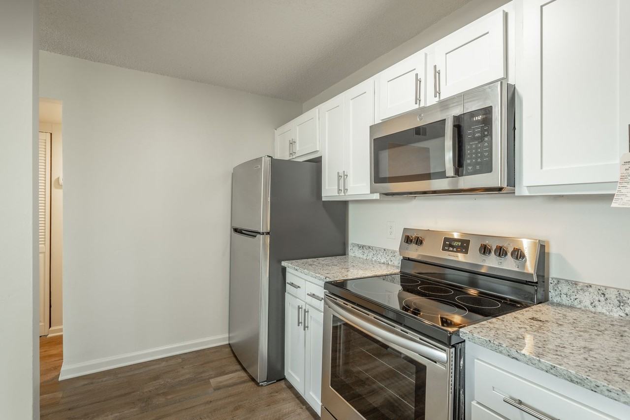 Kate’s View Apartments | Updated North Chattanooga Apartments with Scenic Views - Photo 5 of 27