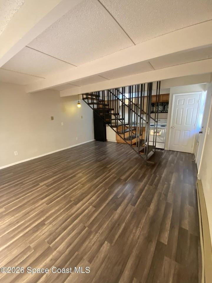 4412 Overlook Dr Ne #1 - Photo 3 of 10