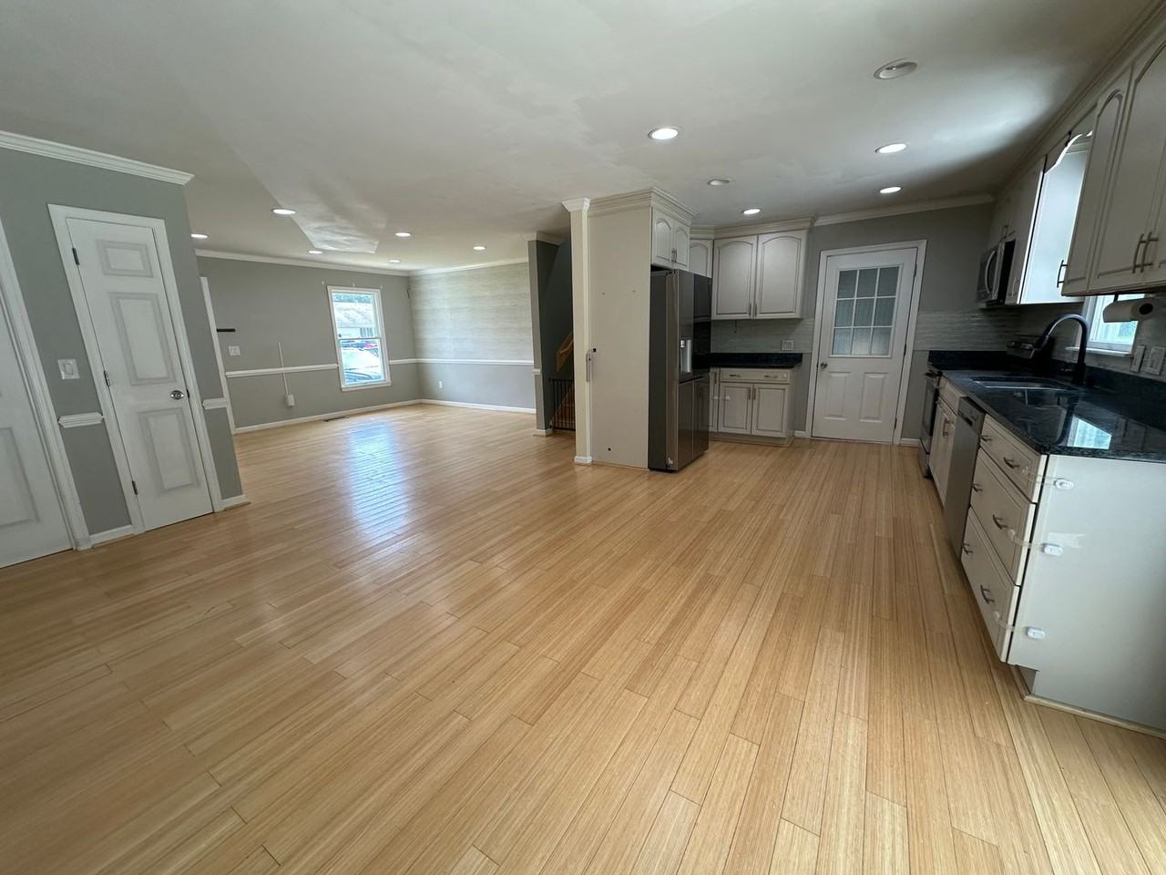 108 Jason Dr - Photo 2 of 15