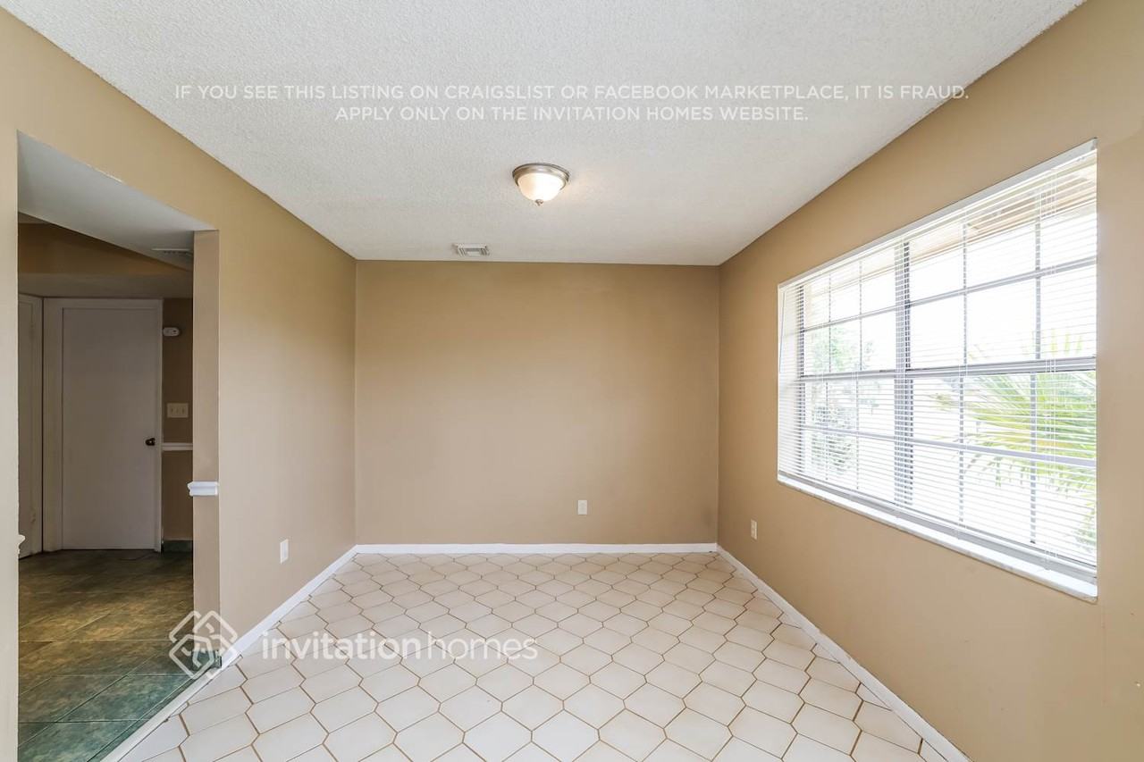 1581 Wyndcliff Dr - Photo 3 of 16