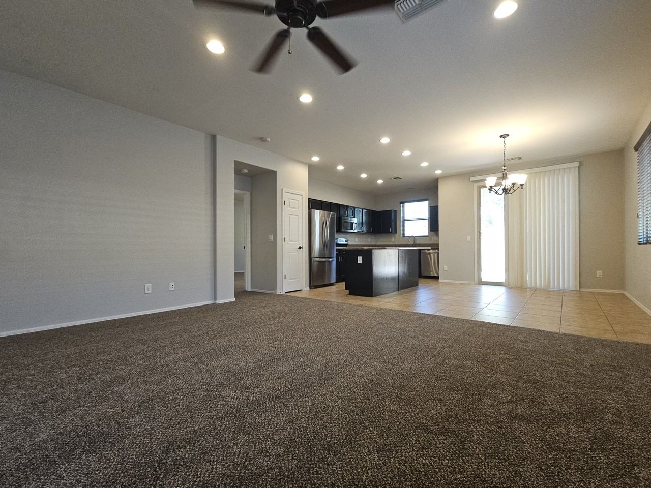 3242 E Rochelle St #1 - Photo 4 of 28