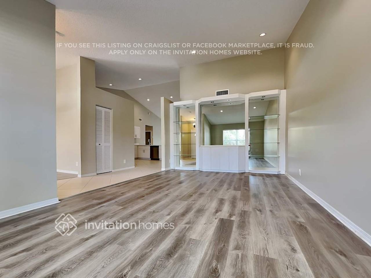 11409 Coral Bay Dr - Photo 3 of 19