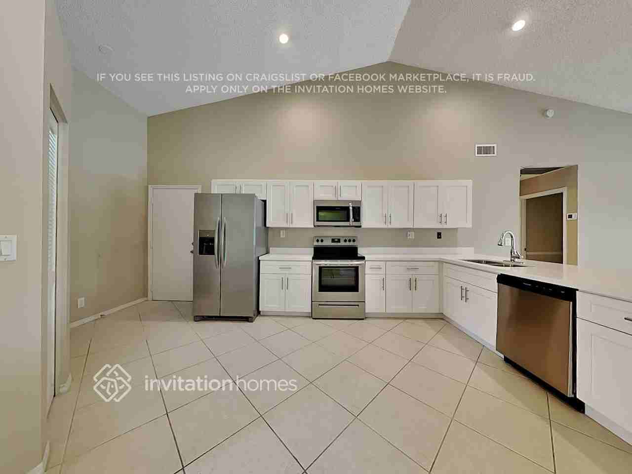 11409 Coral Bay Dr - Photo 6 of 19