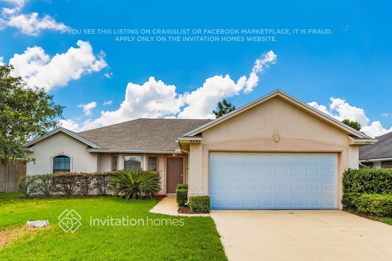 9785 Oxford Station Dr