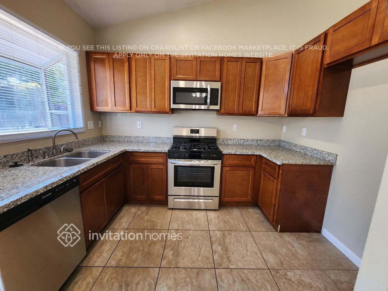 5012 Fernwood Cir - Photo 5 of 12