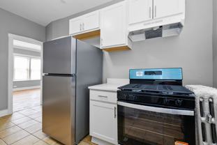 7556-58 S. Calumet Ave. / 320-28 E 76th St. - Photo 1 of 1
