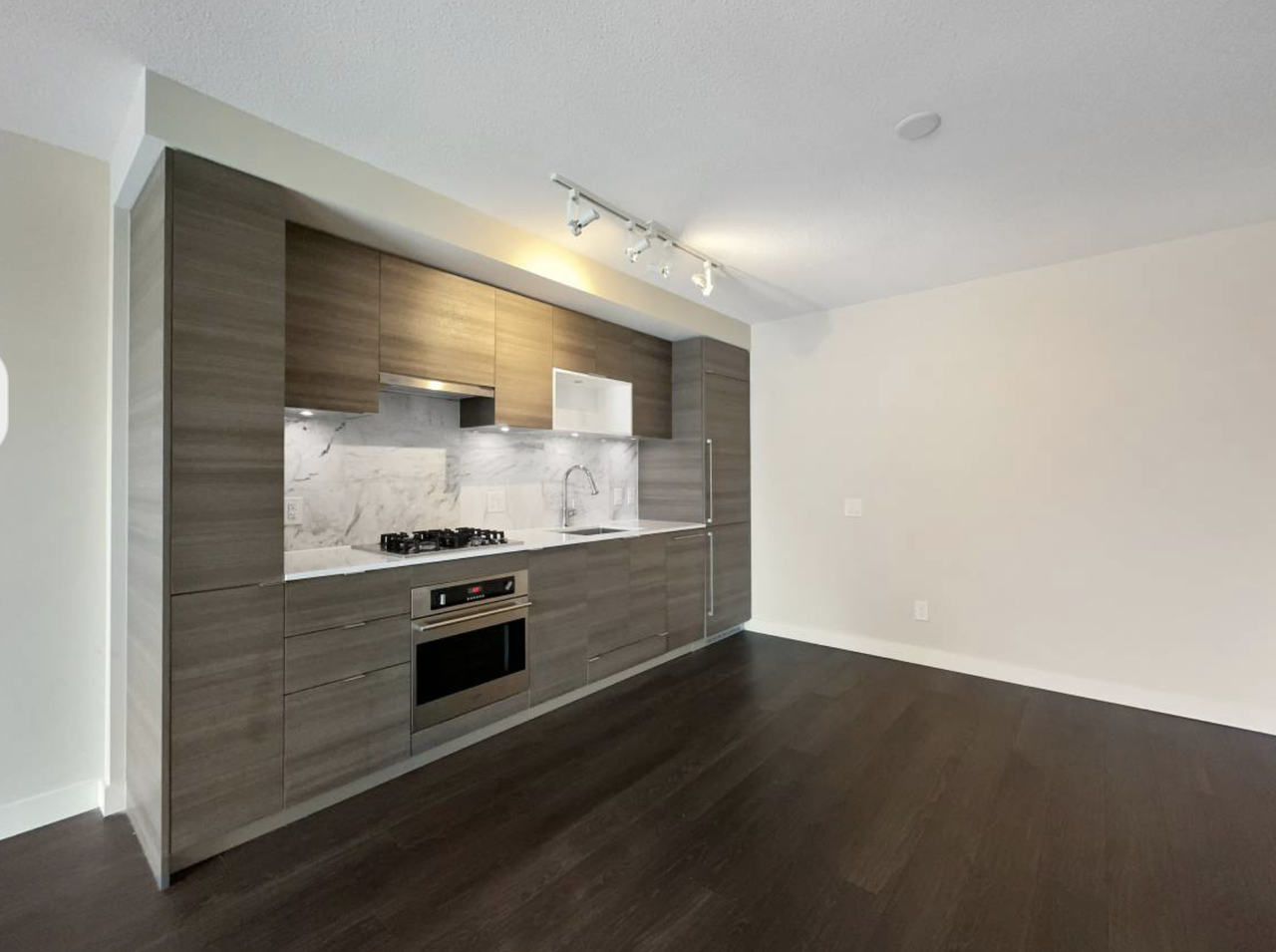 602 Como Lake Avenue - Photo 2