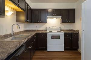 featured image of 1434 Case Ave E