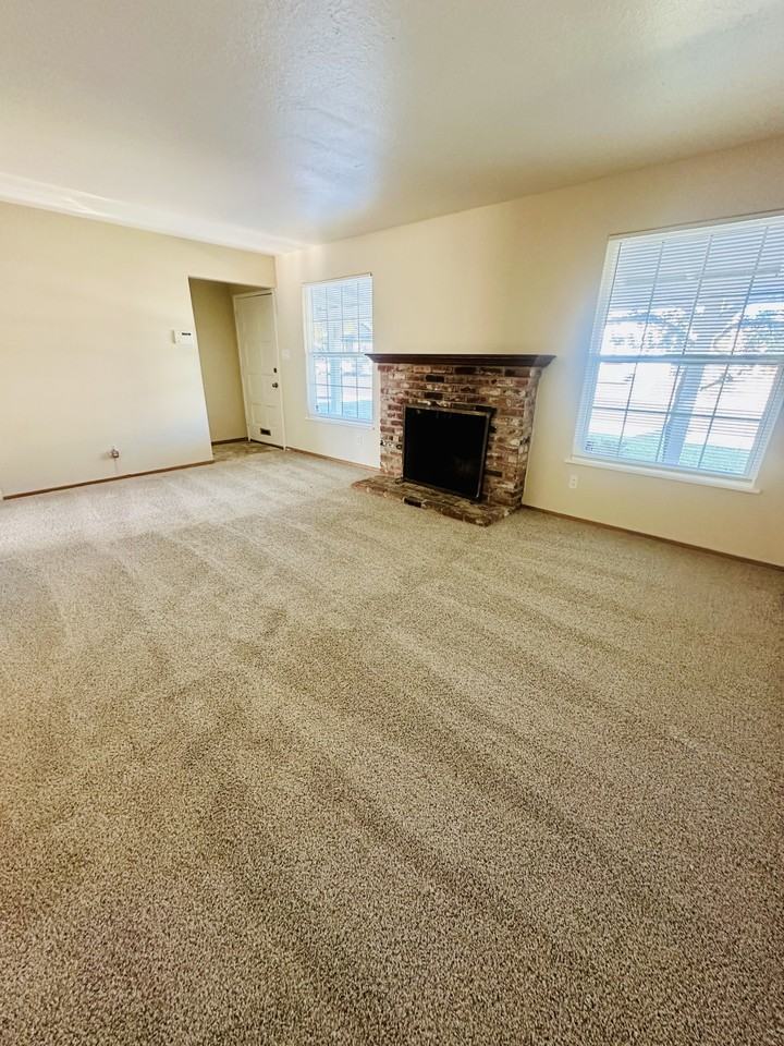 3178 Hillview Ct #1 - Photo 3 of 29
