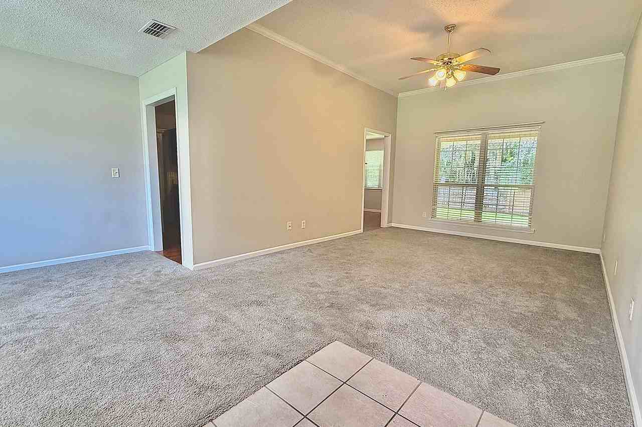 1130 Montclair Dr - Photo 2 of 36