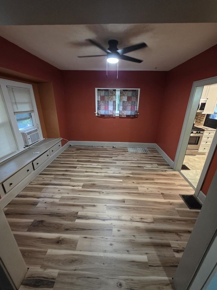 438 Emerick St - Photo 3 of 15