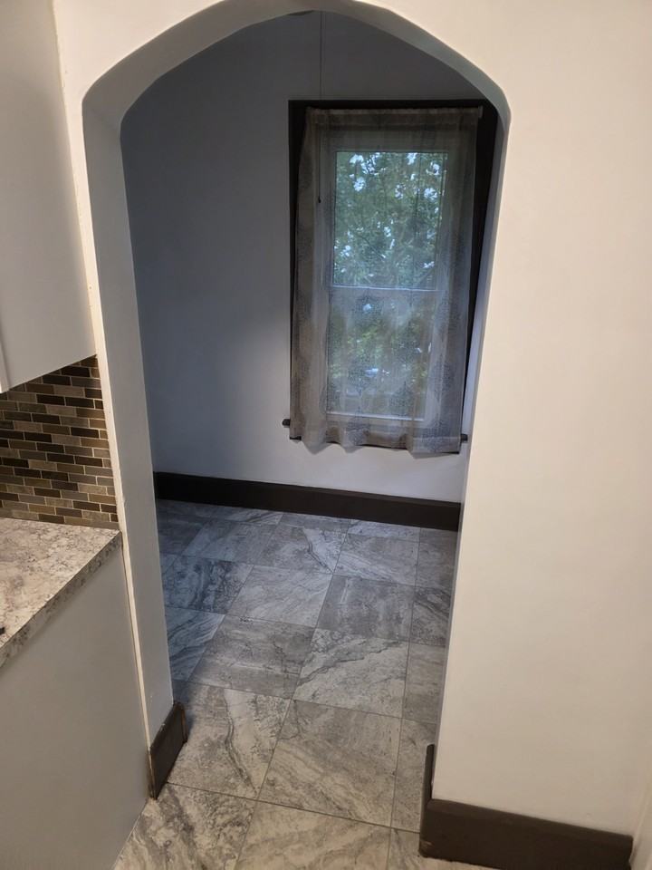 438 Emerick St - Photo 5 of 15