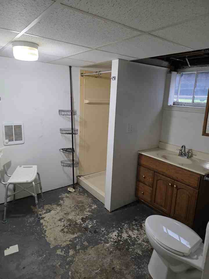 438 Emerick St - Photo 7 of 15