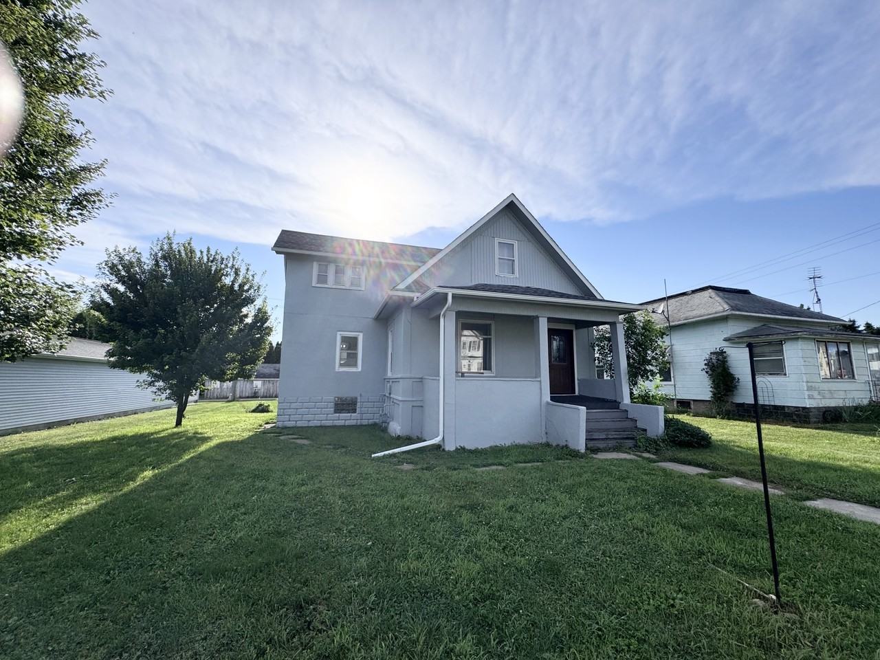 108 N Main St - Photo 3 of 26