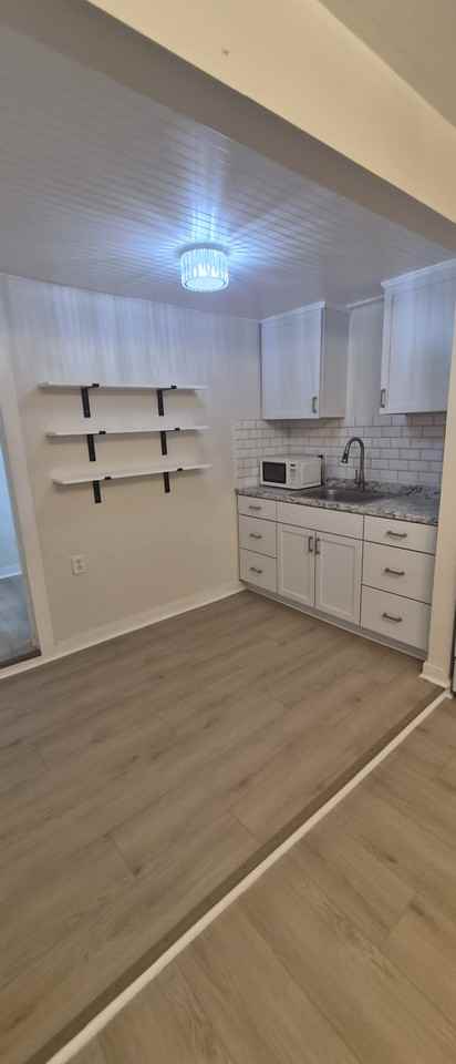 1445 Nw 32nd St #4 - Photo 4 of 17
