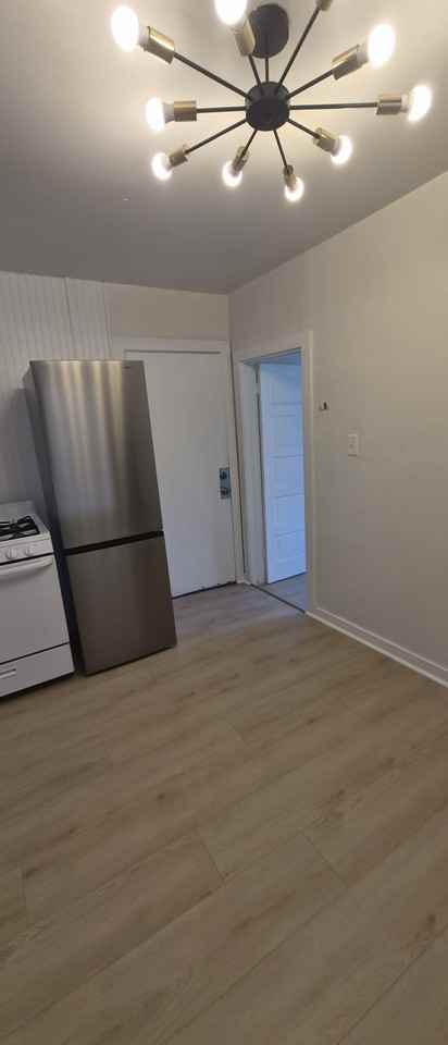 1445 Nw 32nd St #4 - Photo 6 of 17