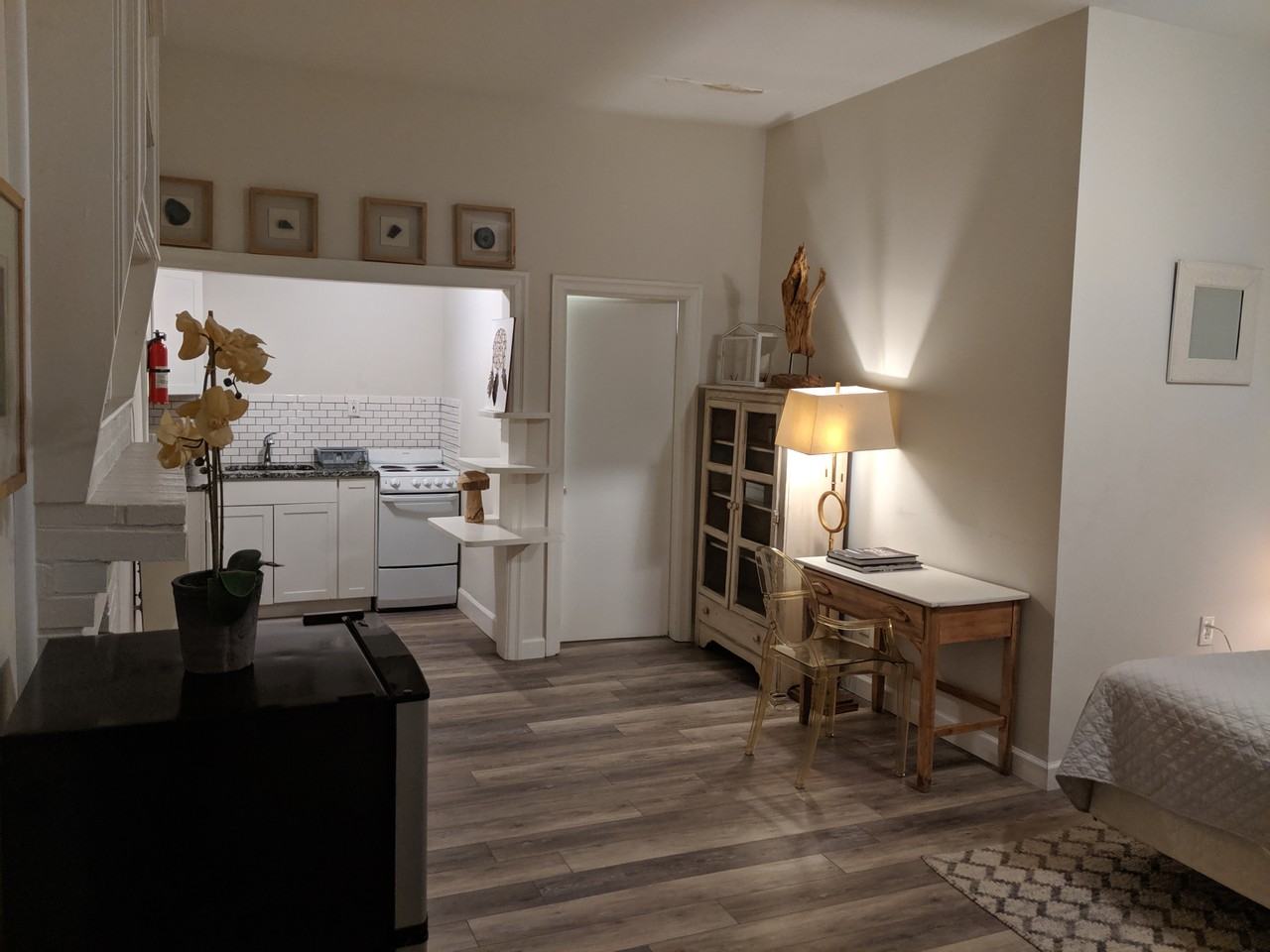 200 E Maxwell St #4 - Photo 2 of 2