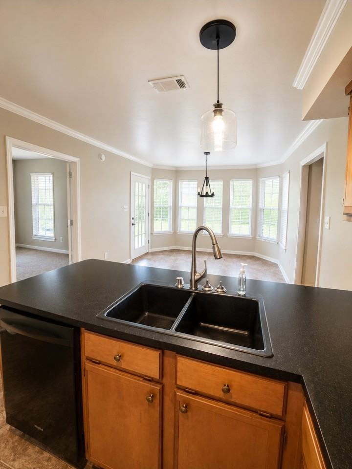 21744 Langford Rd - Photo 7 of 15