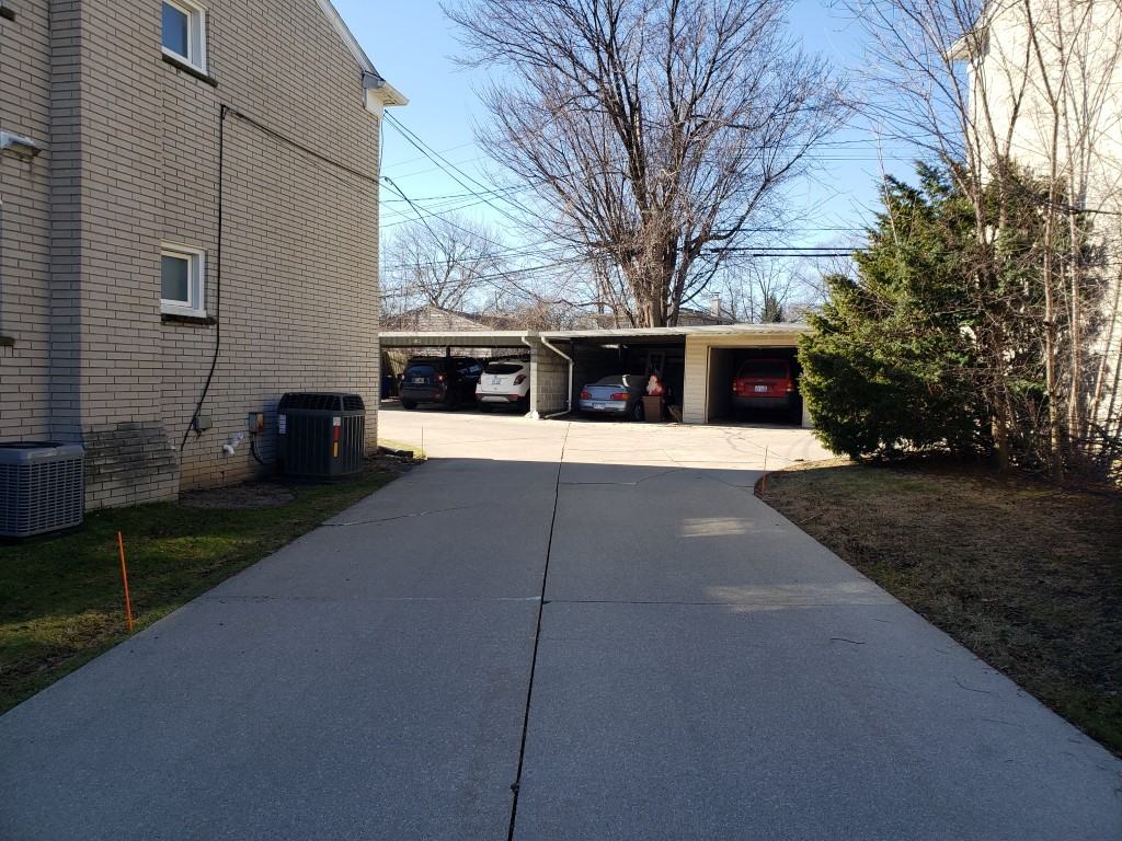 3105 Linwood Ave #1 - Photo 3 of 23