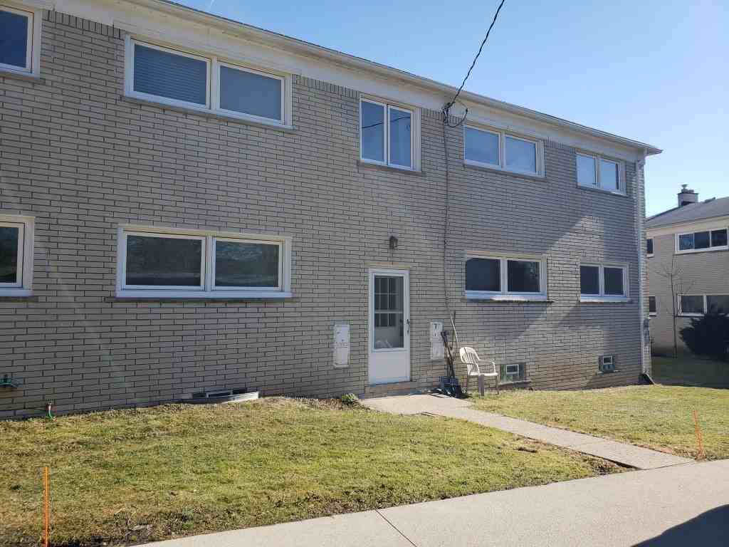 3105 Linwood Ave #1 - Photo 5 of 23