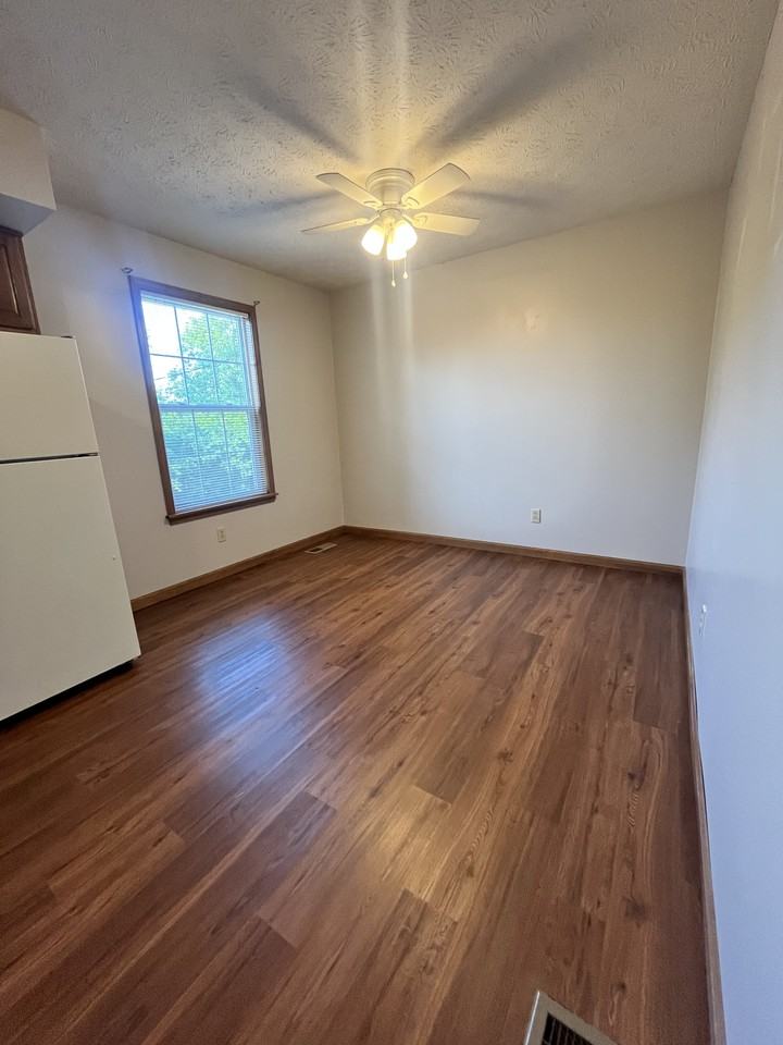 975 Dugan St #2 - Photo 7 of 15