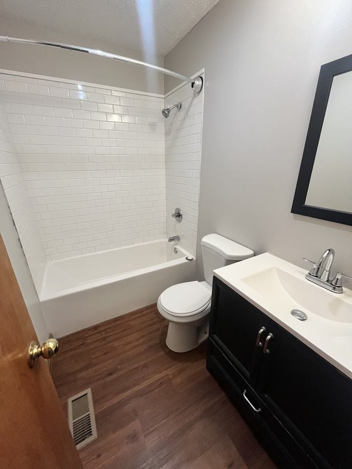 975 Dugan St #2 - Photo 4 of 17
