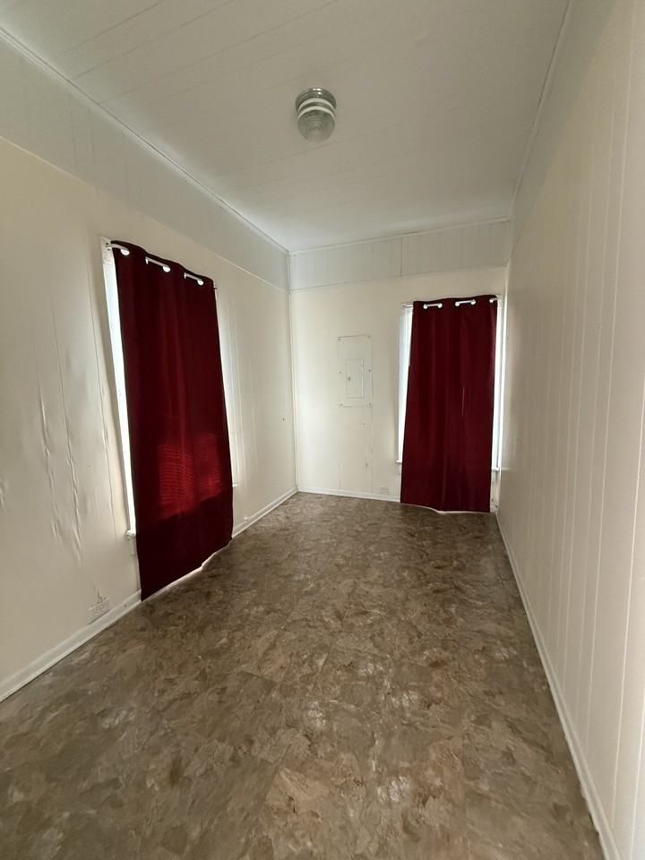 211 Wilkerson St #1 - Photo 2 of 7