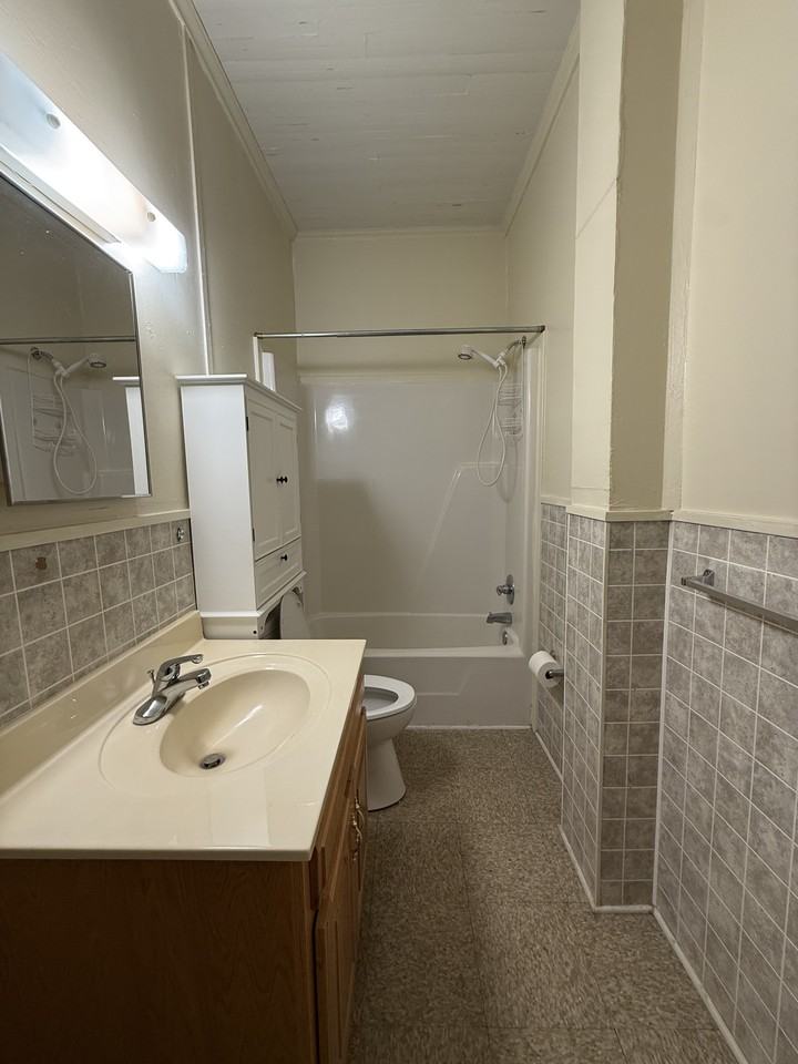 211 Wilkerson St #1 - Photo 5 of 7