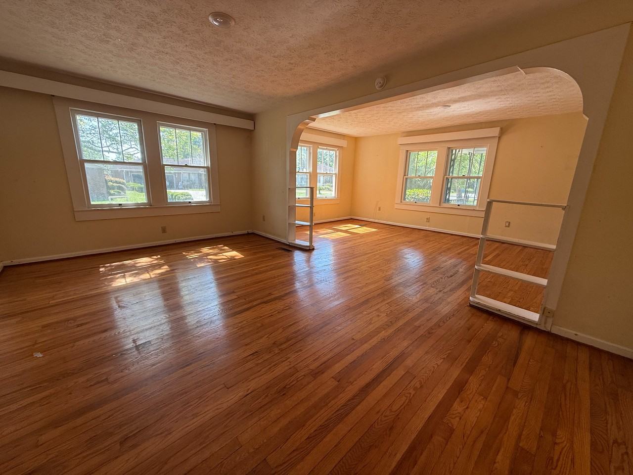 168 Hebard St #1 - Photo 5 of 8