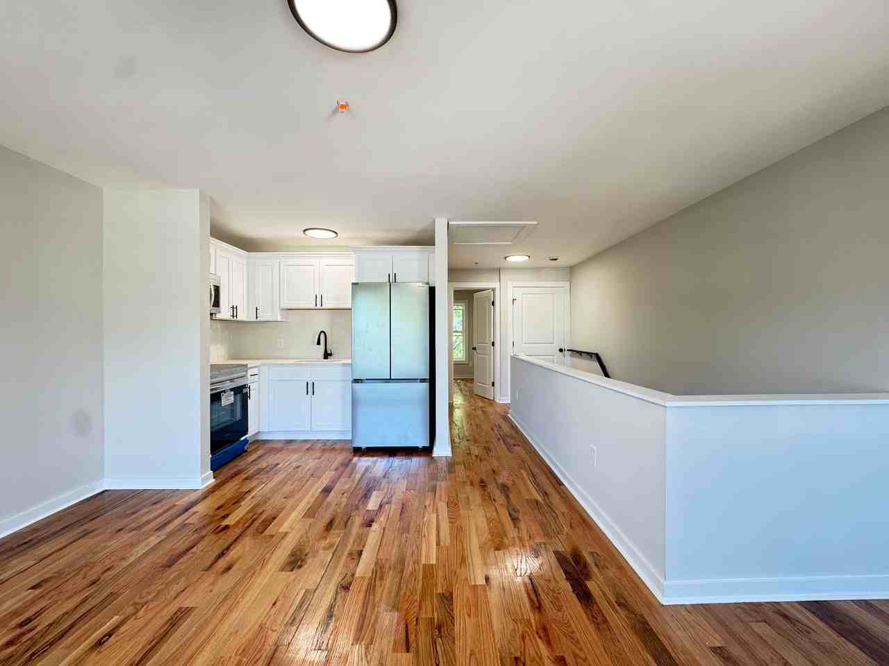 358 Campbell Ave - Photo 6 of 7