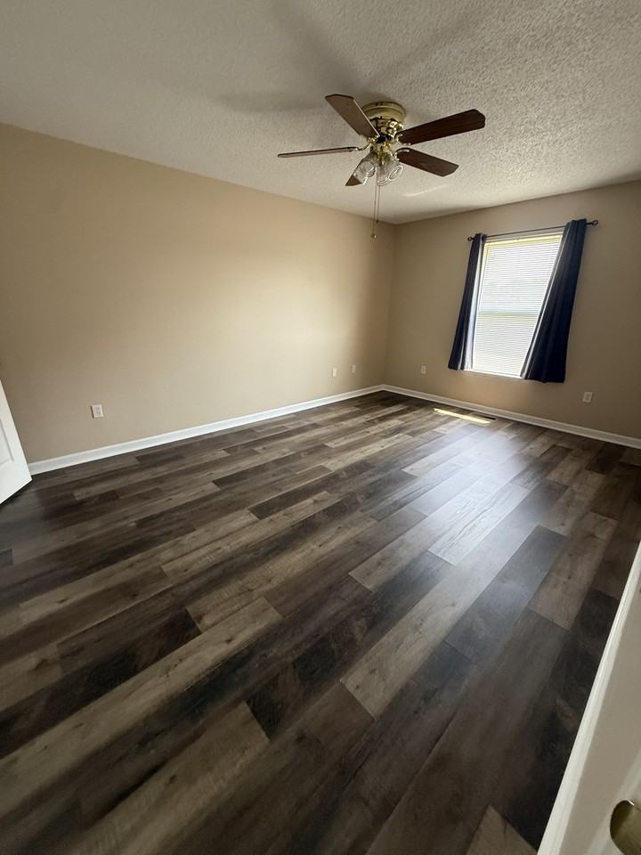 714 Pine Ridge Dr #1 - Photo 7 of 11