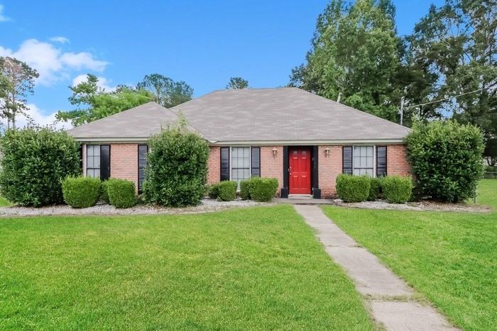1024 Countryside Ln