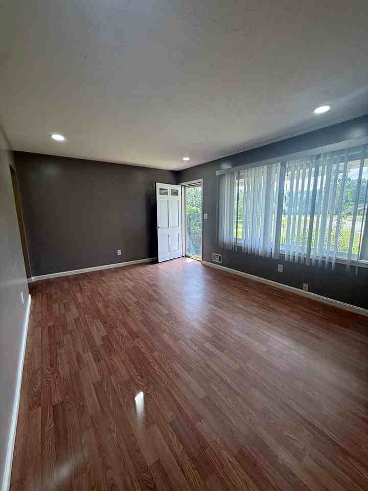 5411 Fennel Ct - Photo 3 of 12